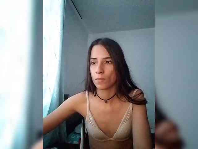 Dannali22 webcam