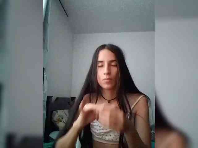 Dannali22 webcam
