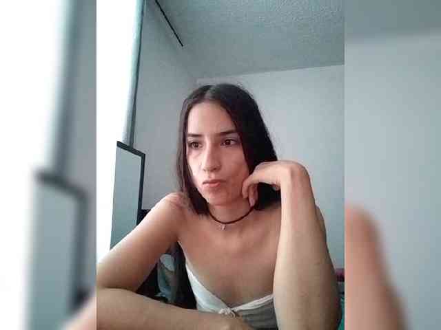 Dannali22 webcam