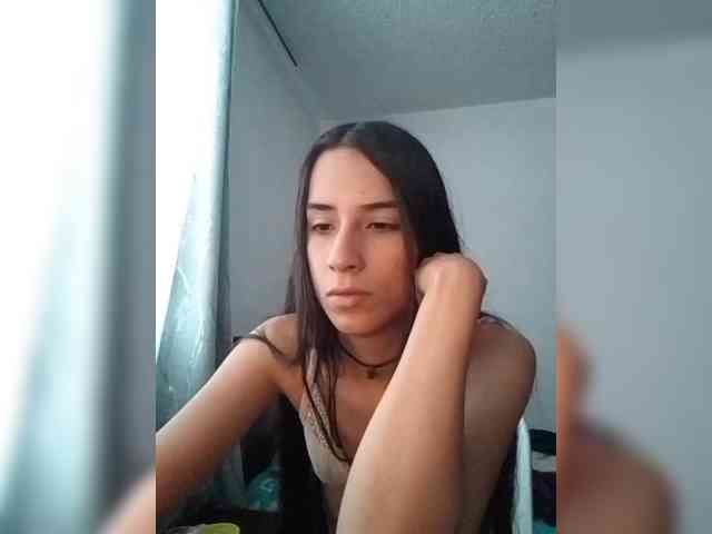 Dannali22 webcam