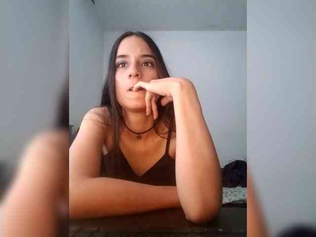 Dannali22 webcam
