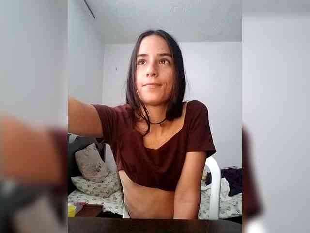 Dannali22 webcam