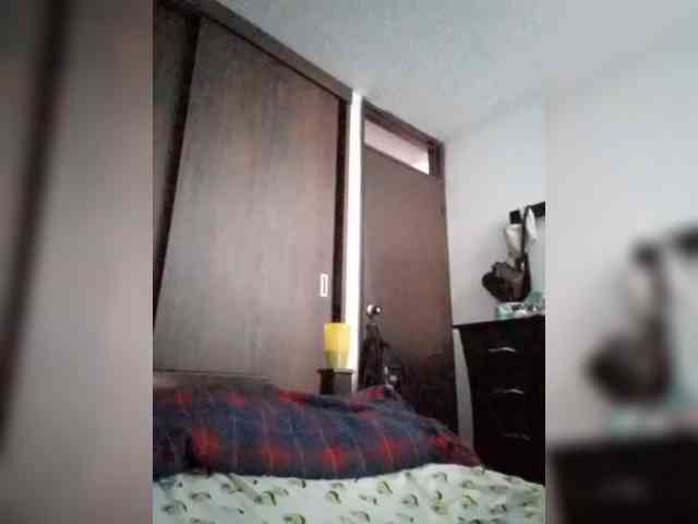 Dannali22 webcam