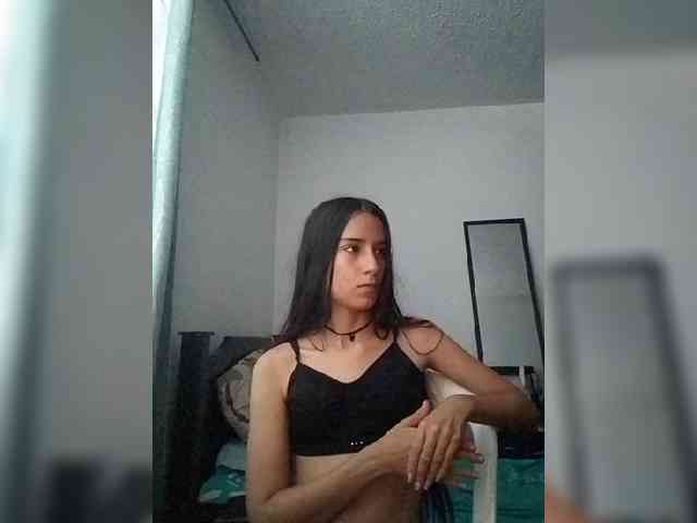 Dannali22 webcam