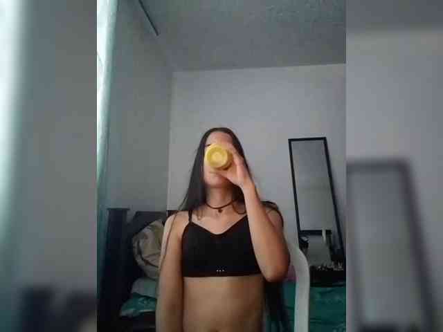 Dannali22 webcam