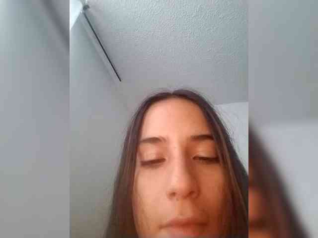 Dannali22 webcam