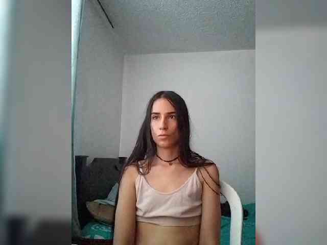 Dannali22 webcam