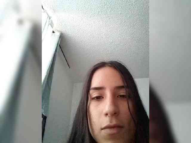 Dannali22 webcam