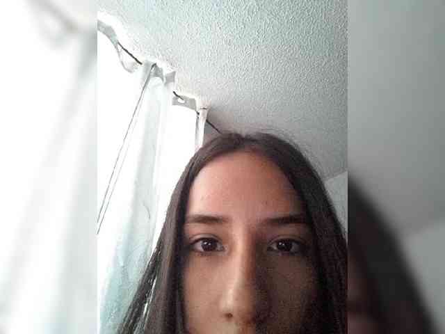 Dannali22 webcam