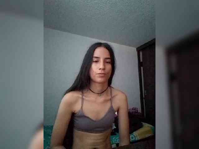 Dannali22 webcam