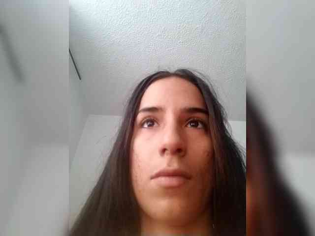 Dannali22 webcam