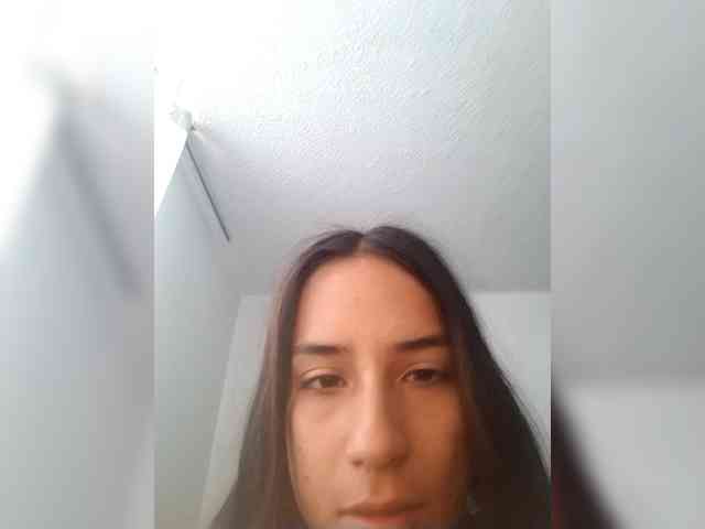 Dannali22 webcam