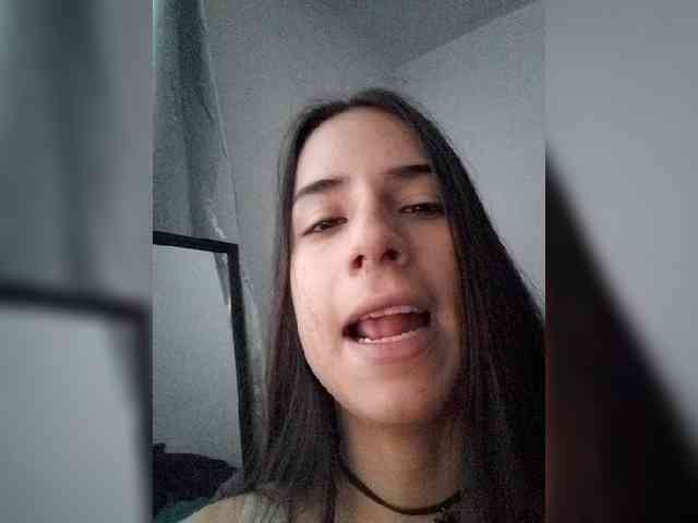 Dannali22 webcam