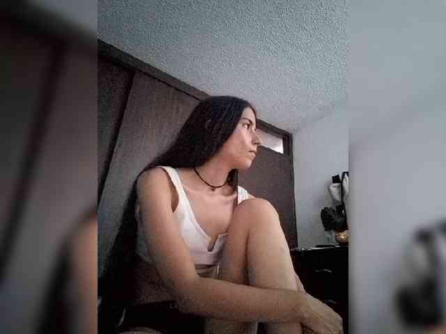 Dannali22 webcam