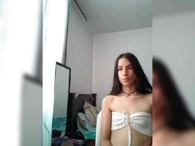 Dannali22 webcam