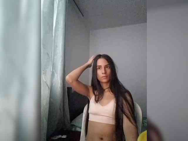 Dannali22 webcam
