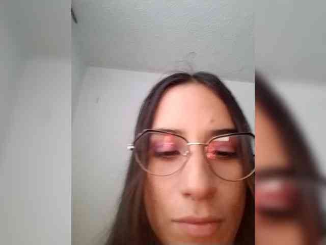 Dannali22 webcam