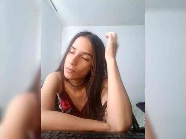 Dannali22 webcam