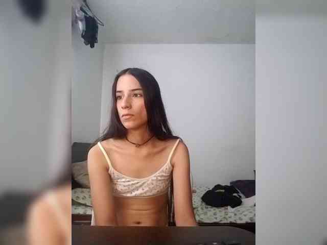 Dannali22 webcam