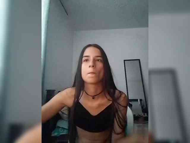 Dannali22 webcam