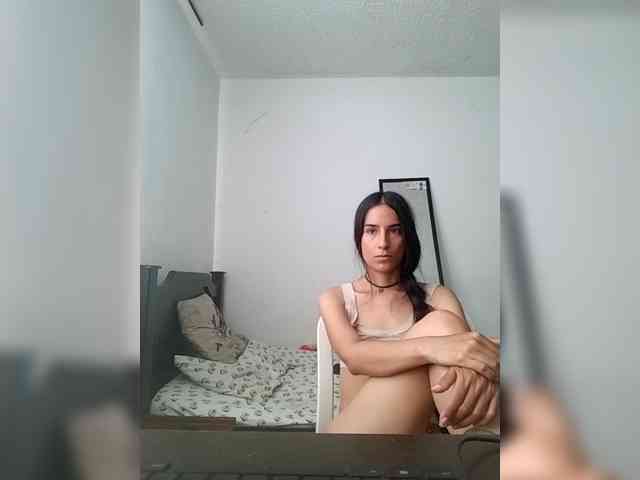Dannali22 webcam