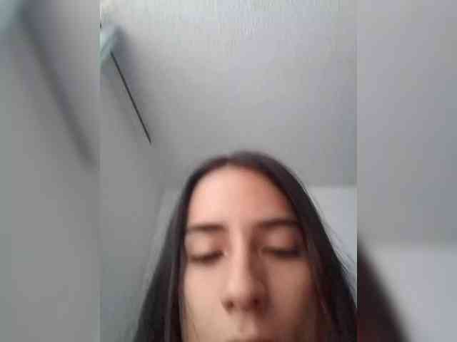 Dannali22 webcam