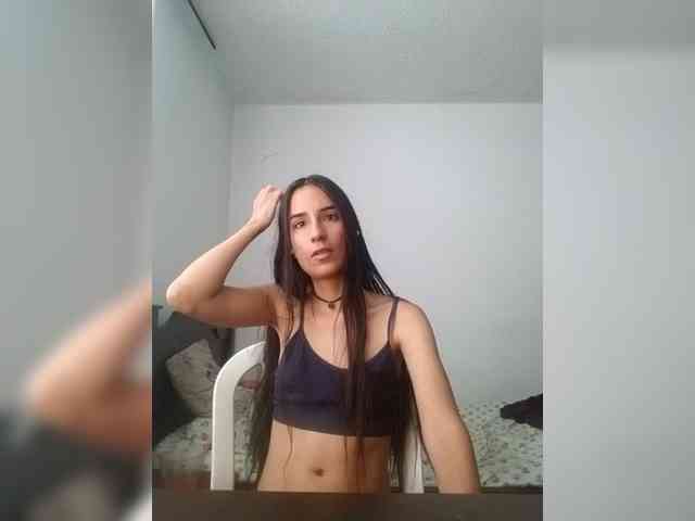 Dannali22 webcam