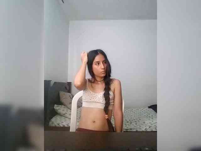 Dannali22 webcam