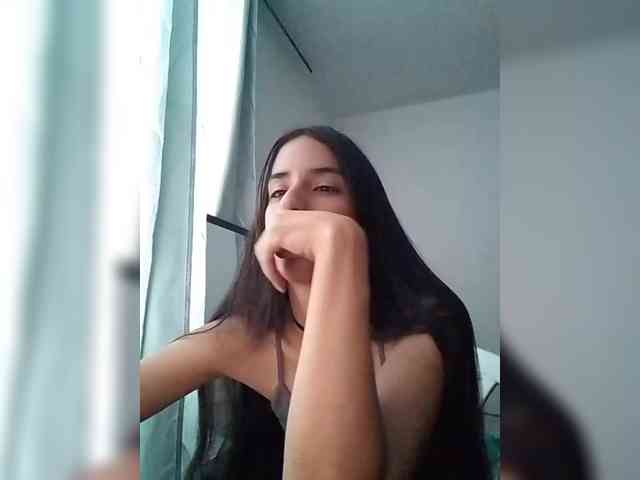 Dannali22 webcam