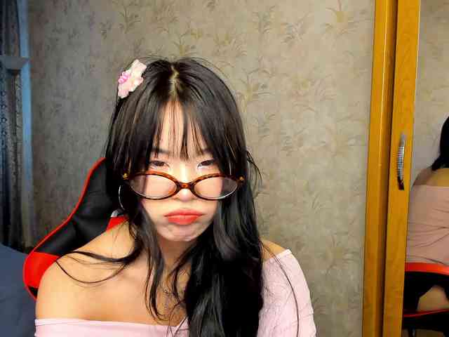 Akiba-cute webcam