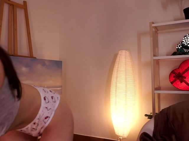 Pugovka-Squirter live cam on BongaCams
