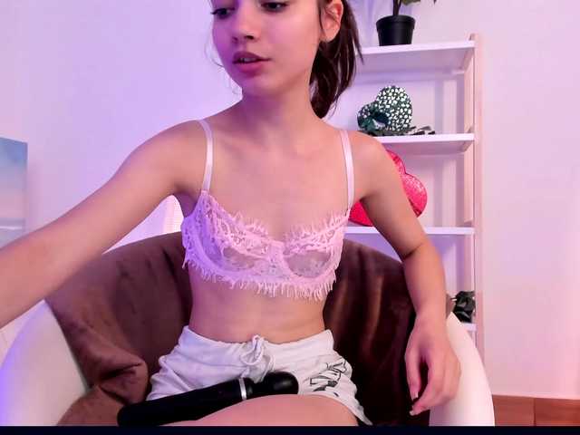 Pugovka-Squirter live cam on BongaCams