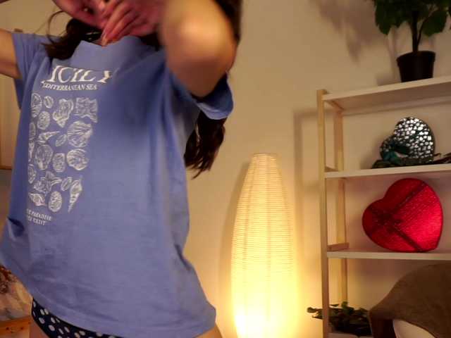 Pugovka-Squirter live cam on BongaCams