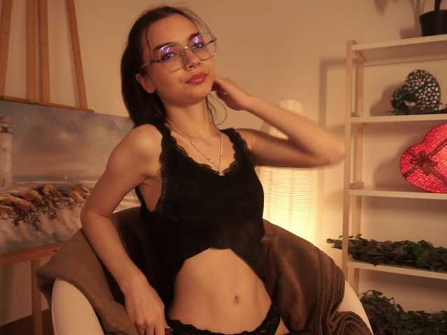 Pugovka-Squirter live cam on BongaCams