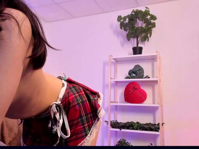Pugovka-Squirter live cam on BongaCams