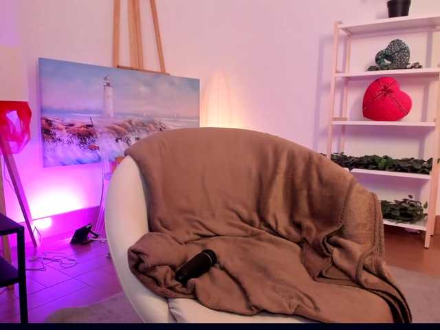 Pugovka-Squirter live cam on BongaCams
