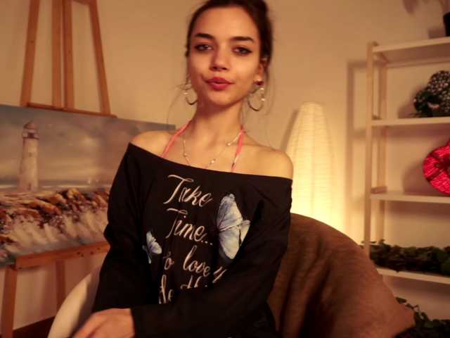 Pugovka-Squirter live cam on BongaCams