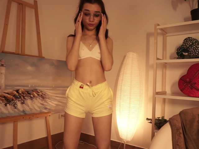 Pugovka-Squirter live cam on BongaCams