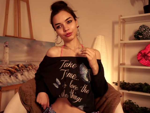 Pugovka-Squirter live cam on BongaCams