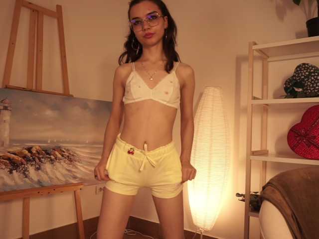 Pugovka-Squirter live cam on BongaCams