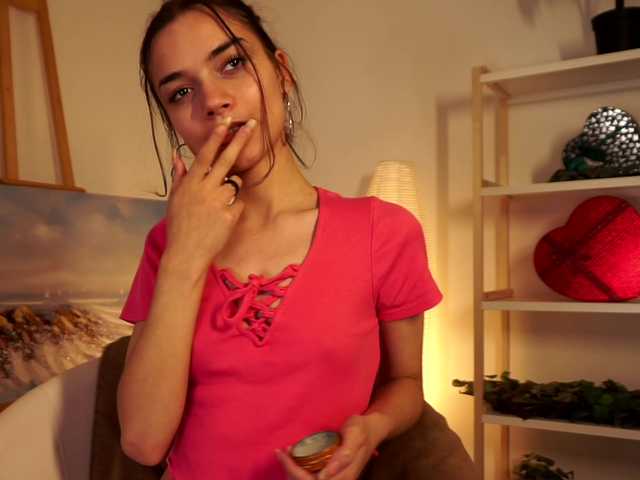 Pugovka-Squirter live cam on BongaCams