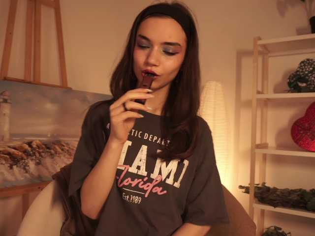 Pugovka-Squirter live cam on BongaCams