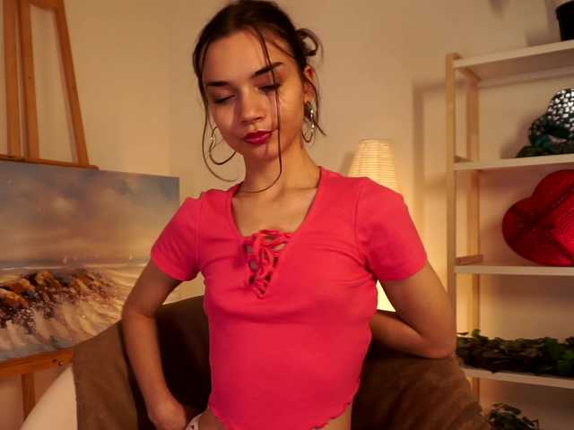Pugovka-Squirter live cam on BongaCams