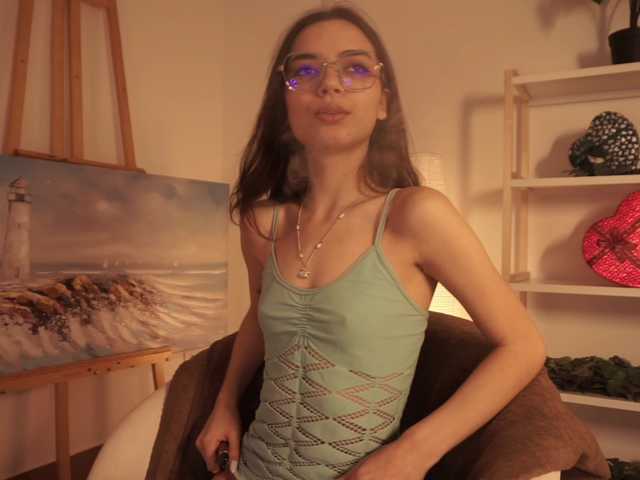 Pugovka-Squirter live cam on BongaCams