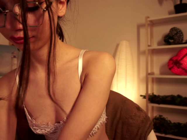 Pugovka-Squirter live cam on BongaCams