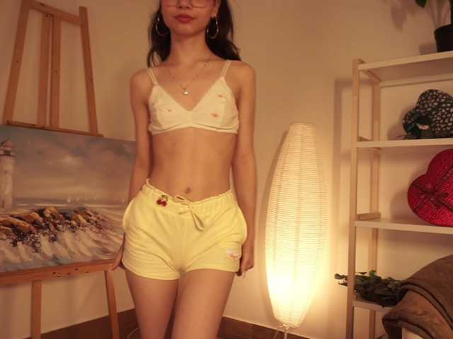 Pugovka-Squirter live cam on BongaCams