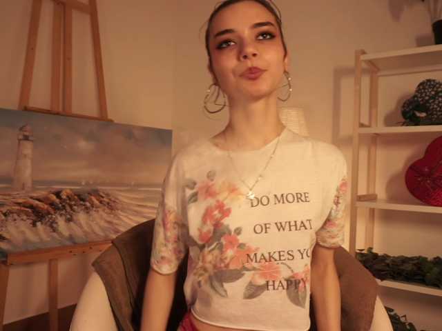 Pugovka-Squirter live cam on BongaCams