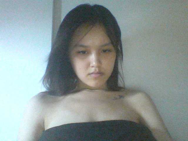 Alina-2k live cam on BongaCams