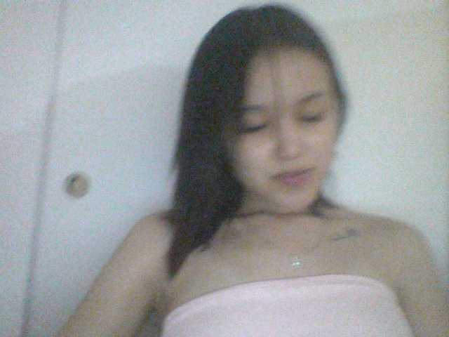 Alina-2k live cam on BongaCams