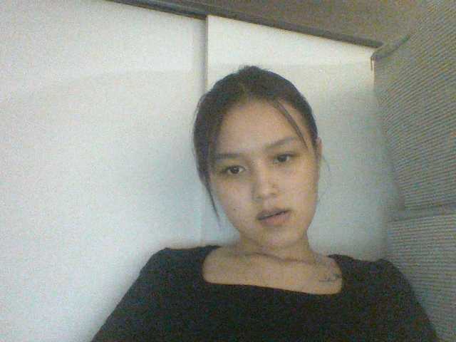 Alina-2k live cam on BongaCams